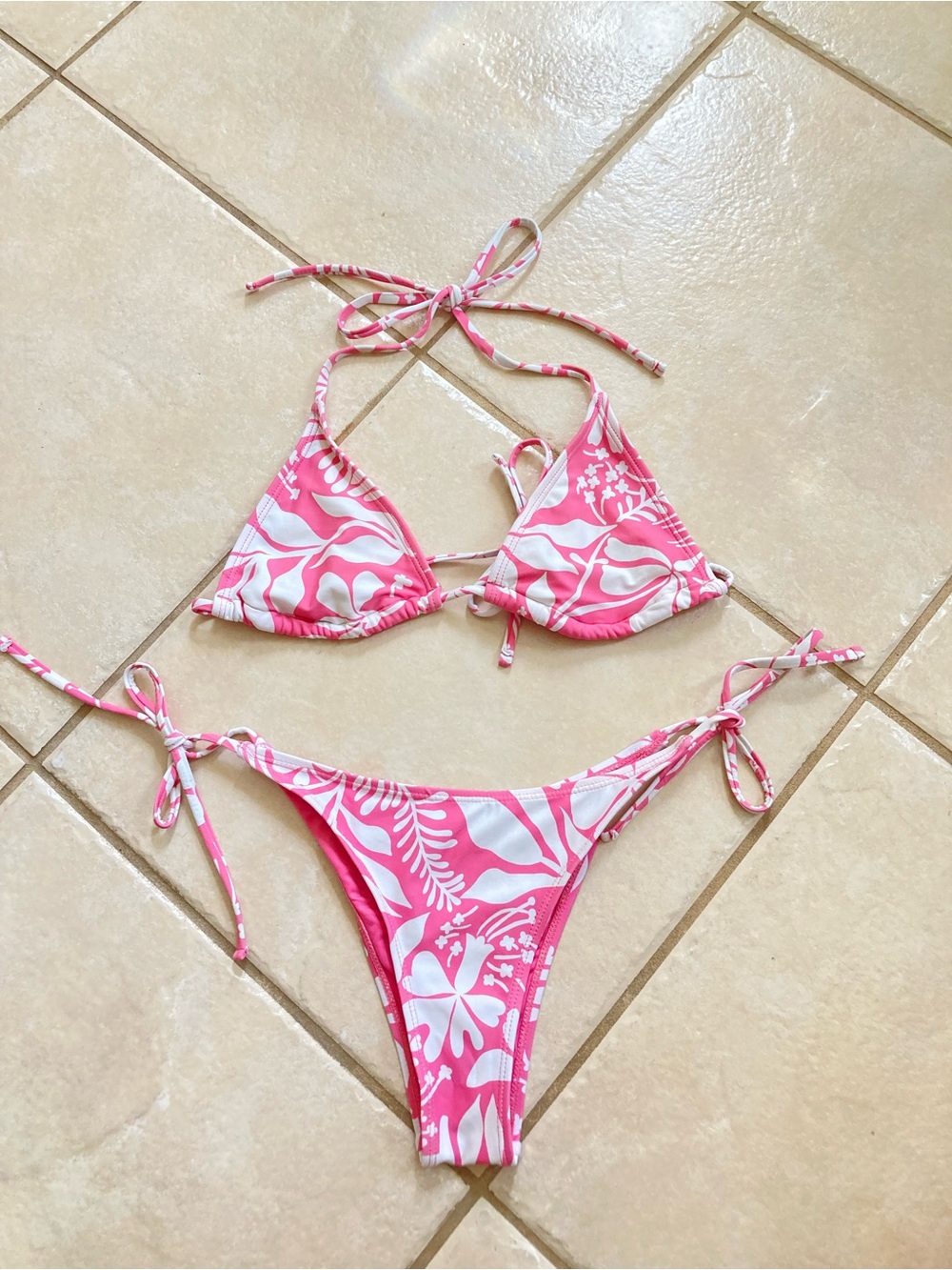 Roxy tropical floral bikini matching set